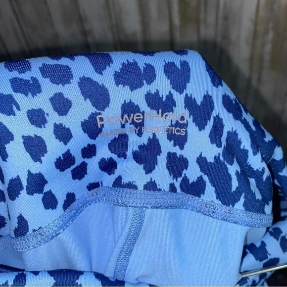 Fabletics Marina Sahara Blue Cheetah On The Go Powerhold Leggings - Picture 6 of 6